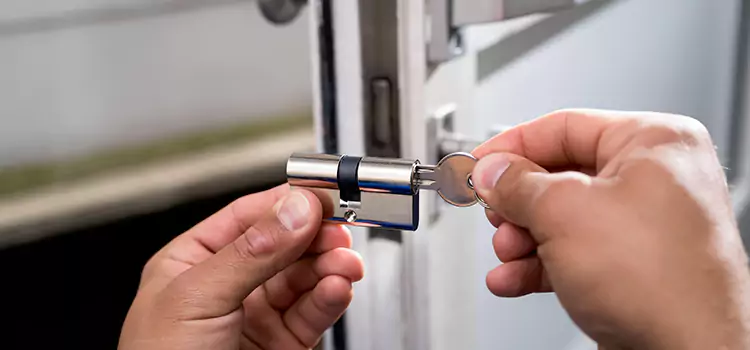 Emergency Locksmith for House Lake Shore
